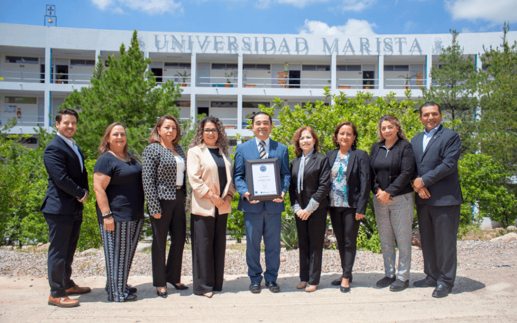 Mtro. Arturo Morones Zavala · Rector Universidad Marista SLP